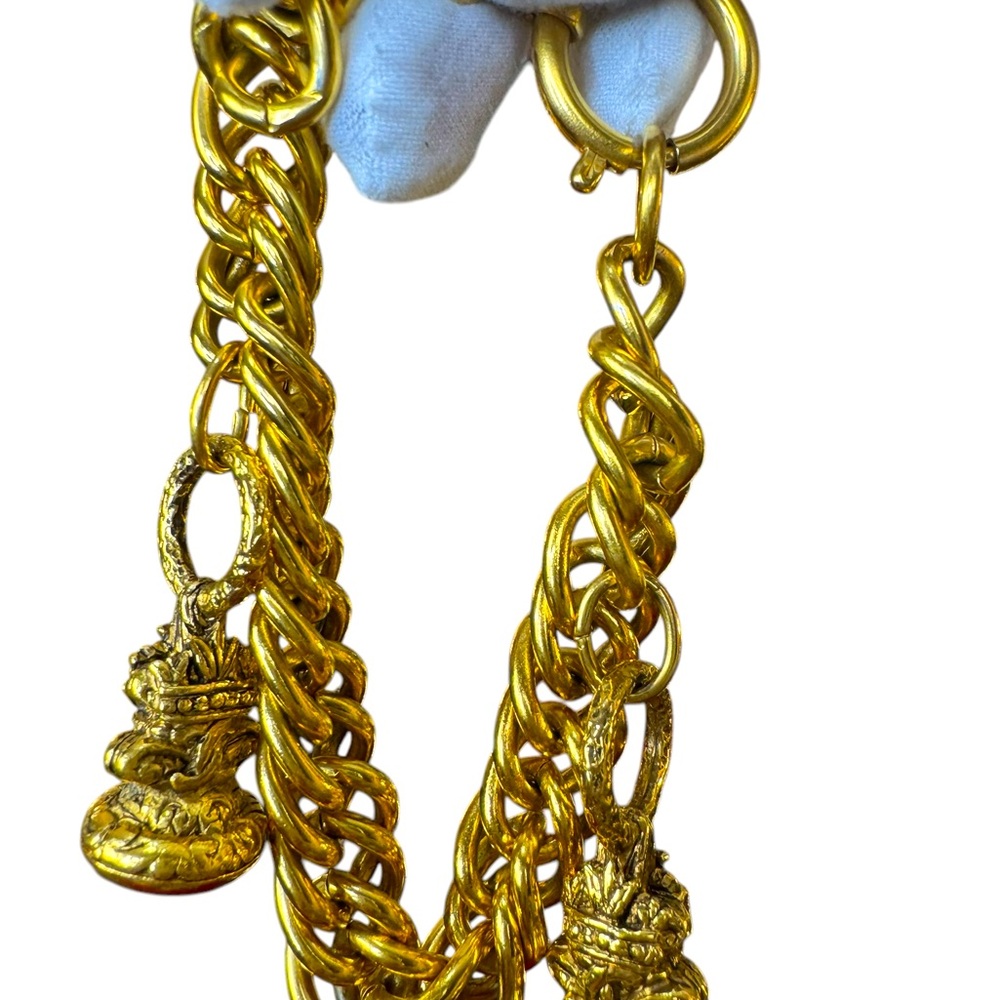 Chanel Necklace - Picture 3 of 7